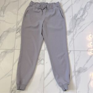 Lululemon On The Fly Jogger Gray Silverscreen Lounge Jogger Pants Women’s Size 4